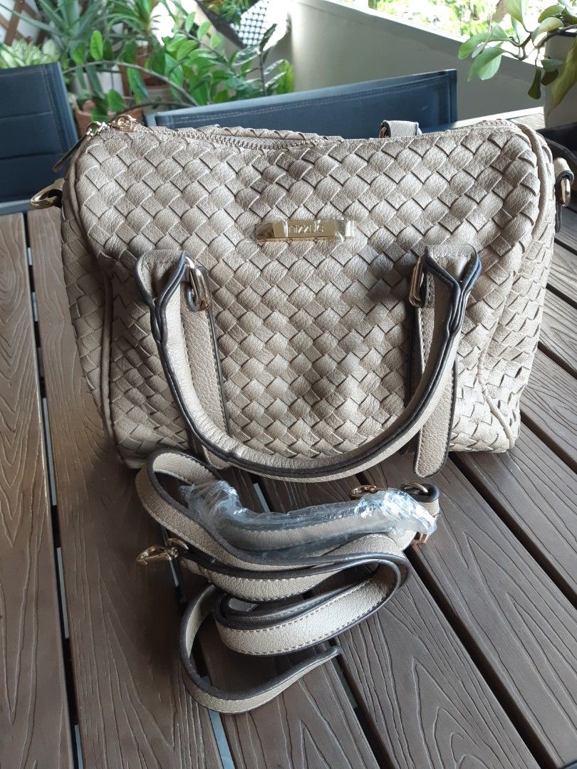 Mizzue bag price outlet