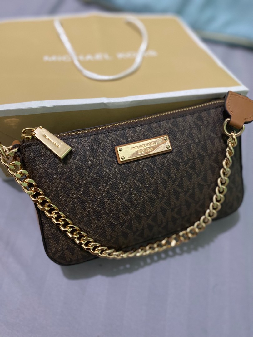 Mk store hand clutch