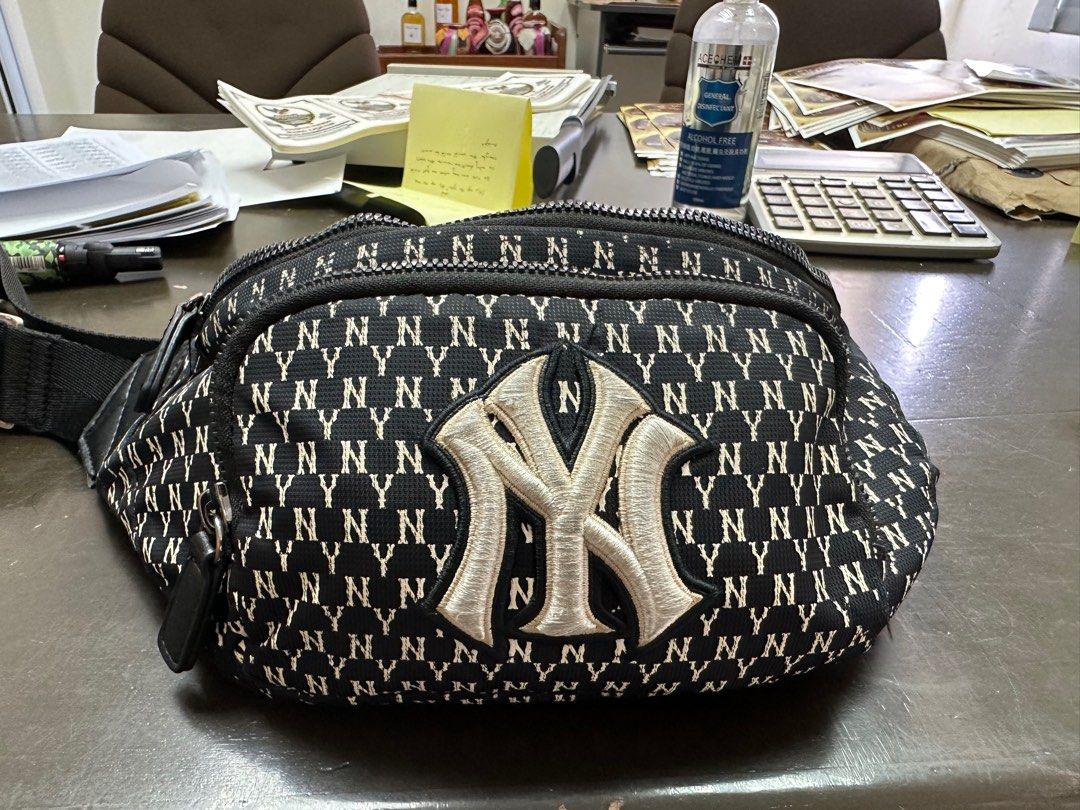 MLB Monogram Mini Crossbag NY (White) – The Factory KL