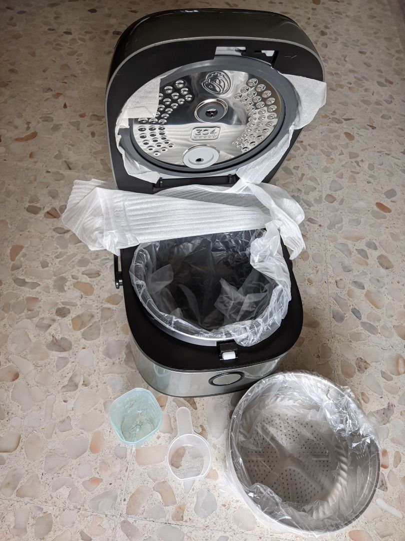 NEW Toshiba Healthy Rice Cooker (1L), TV & Home Appliances, Kitchen