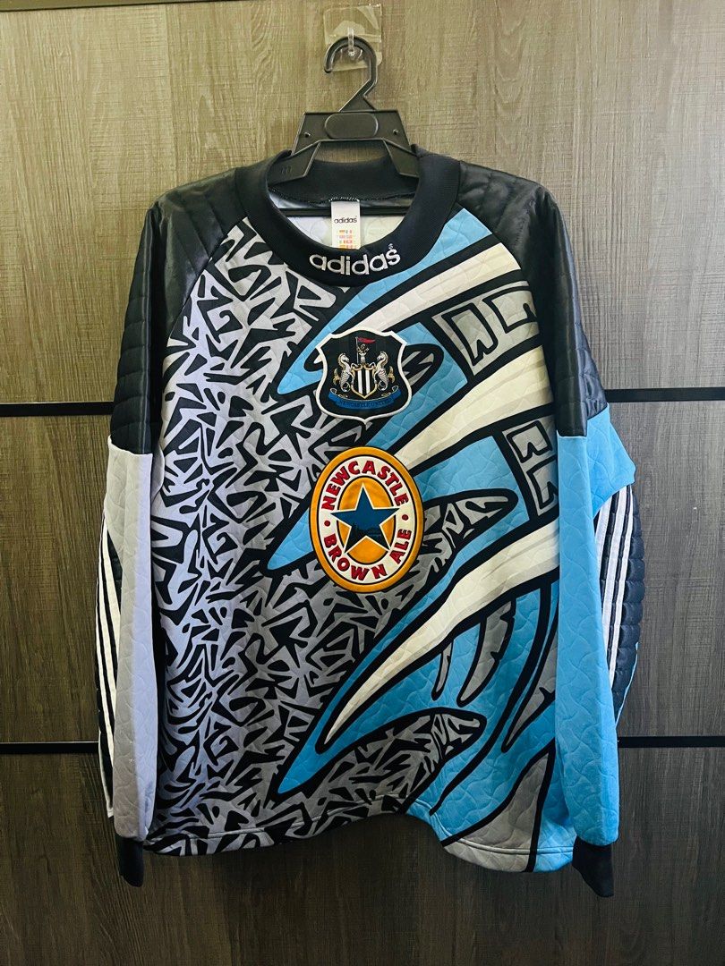 Newcastle goalkeeper top shirt 1996