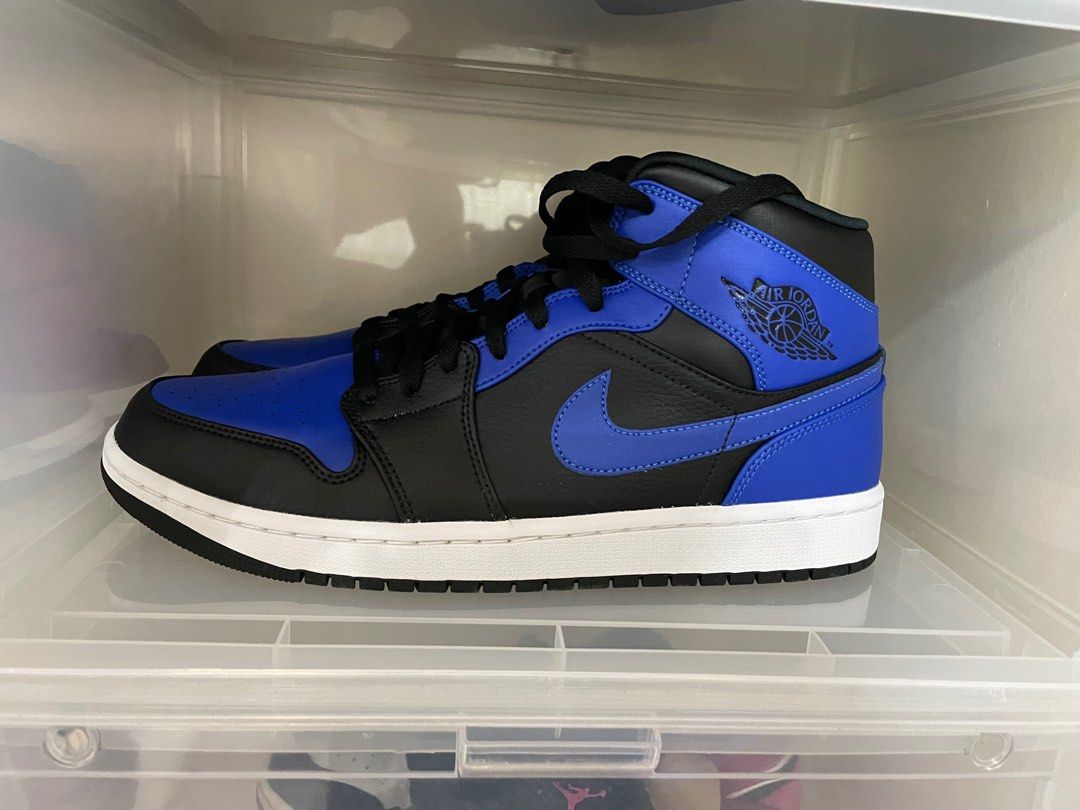 nike (Category: Sneakers) located in Singapore. Submitted by joe0012 (Listing ID 1237762645, Image 3). Description: Aj mid us10.5 bnib-red&blue (150) Aj low crimson tint 9/10condition (100) Aj 1 low triple white 9/10condition(100) Aj 34 black bnib (180) Kylie 6 bnib(150) Aj34 low bnib (120) Too much want buy new shoes cheap cheap sell ,buy more can nego .
