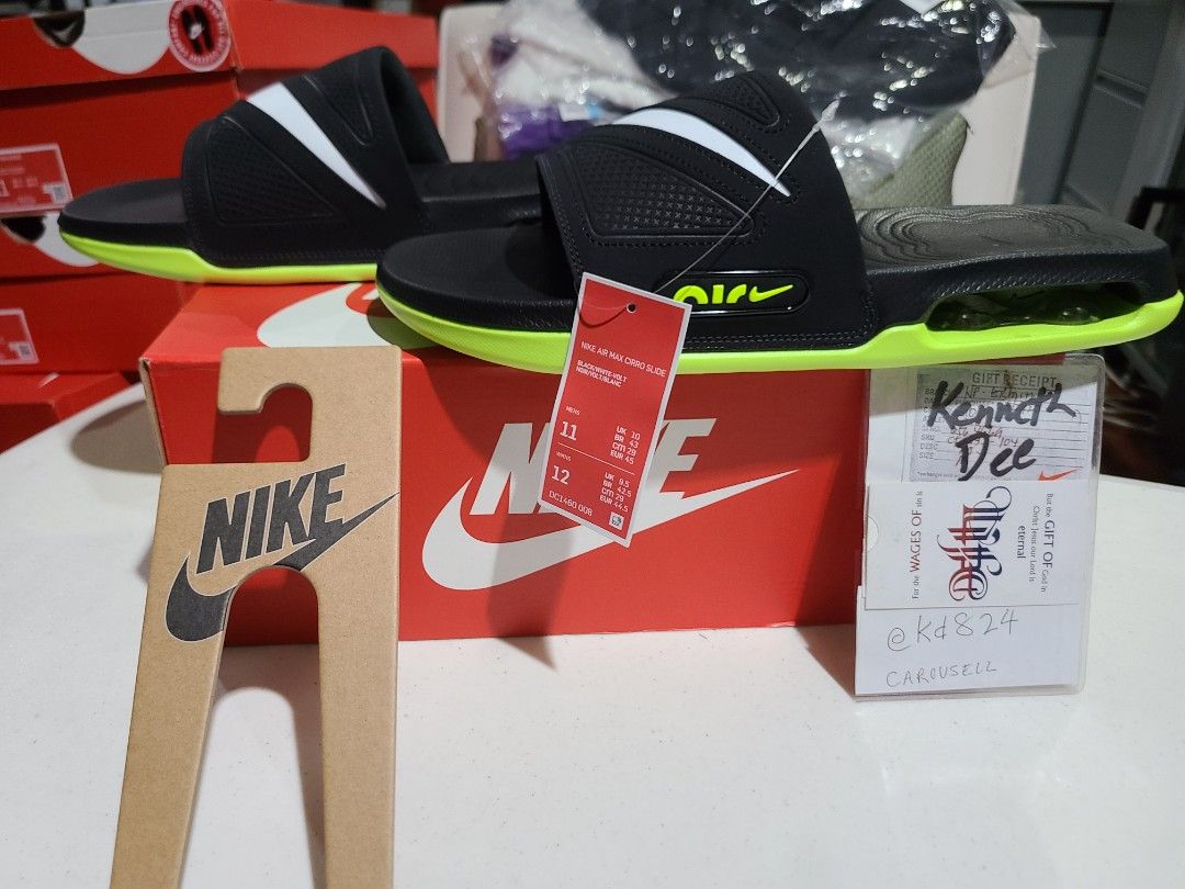 Nike slippers with air 2025 bubble