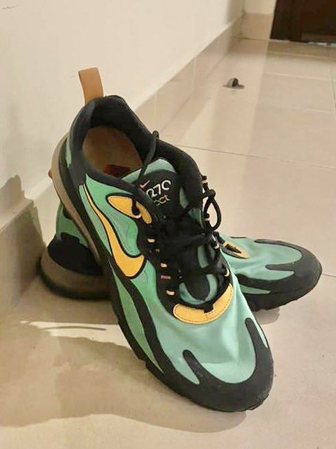 270 store react vert