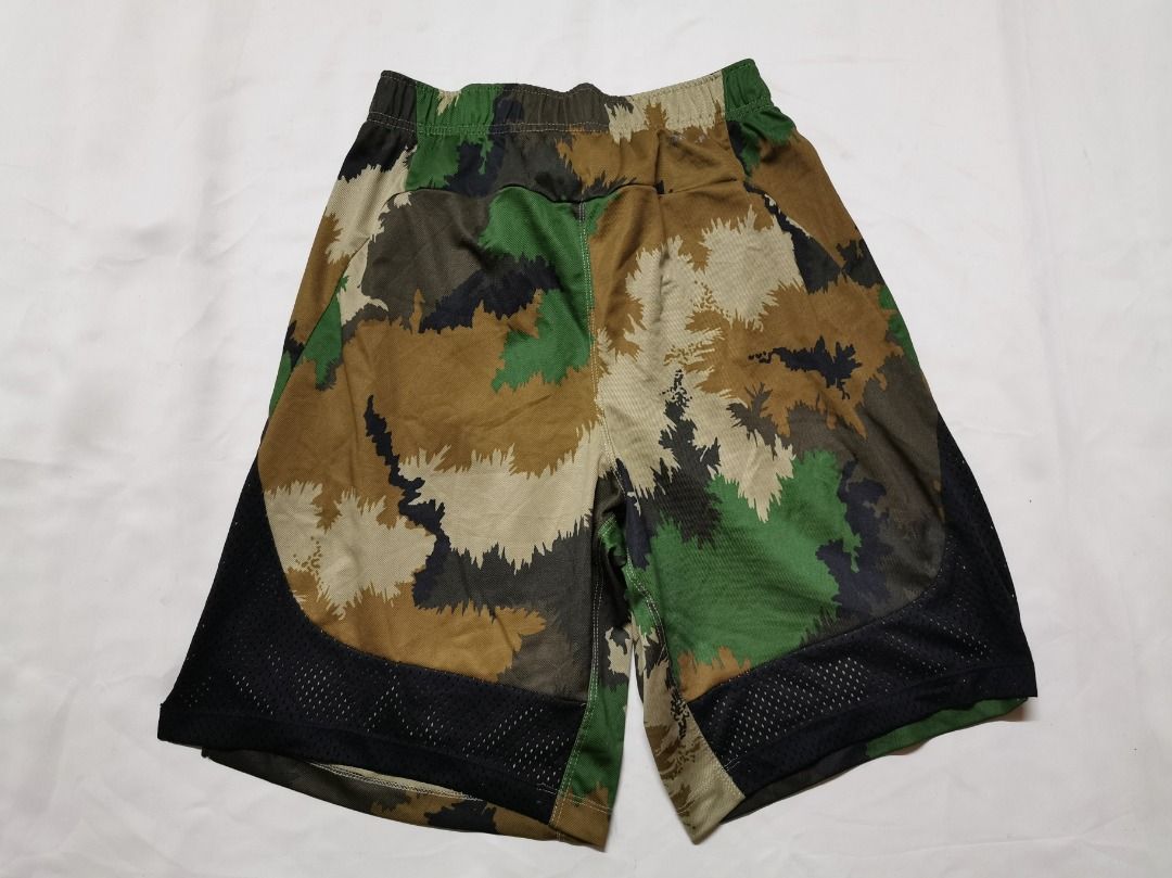 Nike shop camo shorts