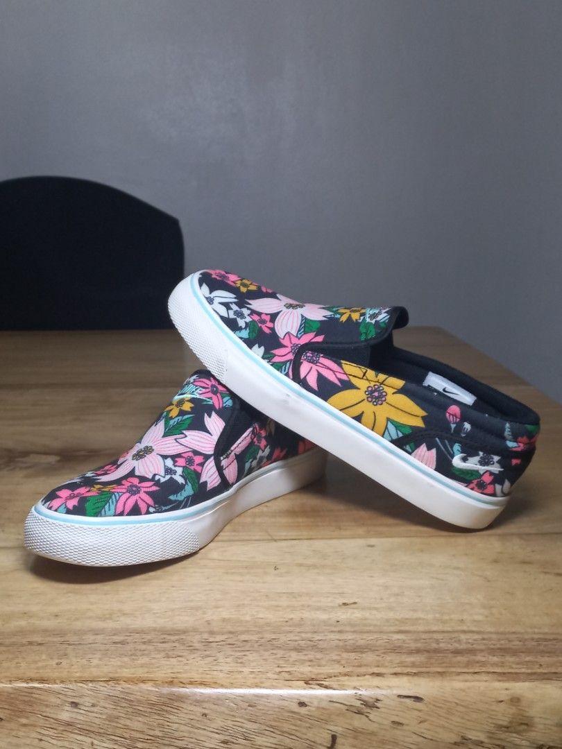 Nike toki slip on top pink
