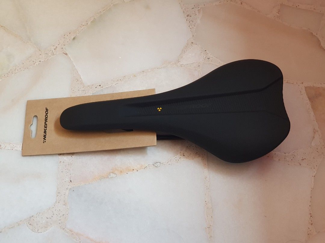 nukeproof vector am saddle