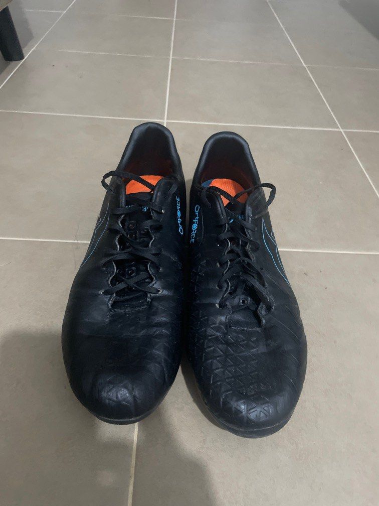 Ortuseight football boot, Men's Fashion, Footwear, Boots on Carousell
