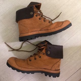 Palladium leather boots