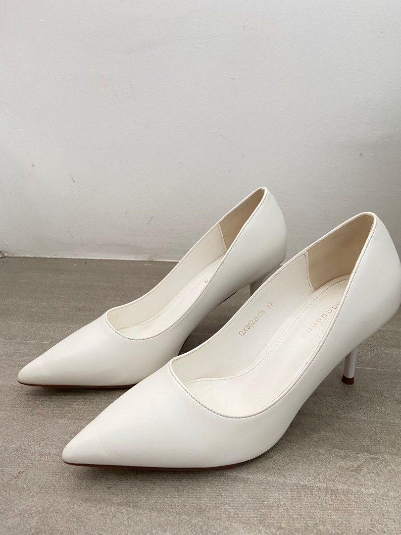 Primadona White Shoes Size 7