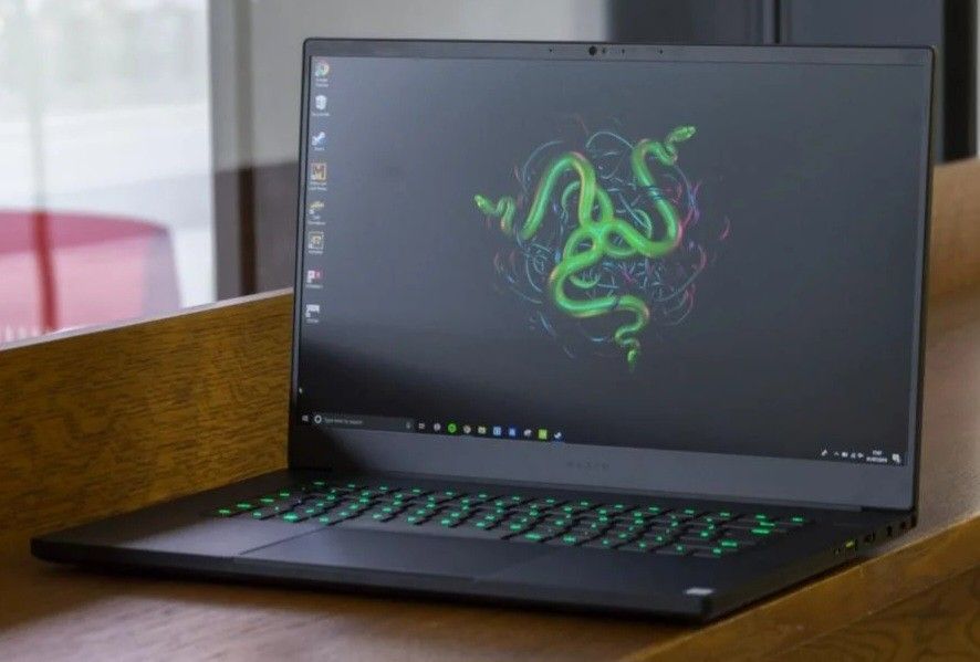 Razer blade 15 i7 9750H 16GB RAM 1TB NvME SSD Nvidia GeForce RTX