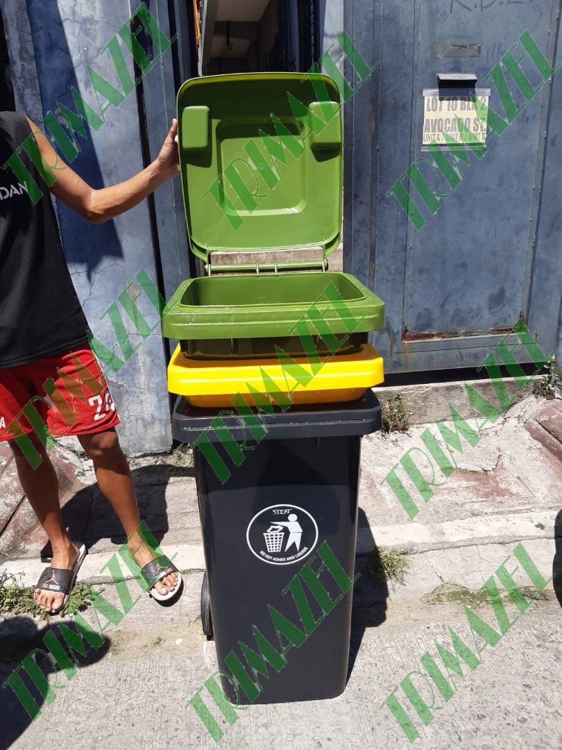 ROLLING TRASH BIN on Carousell