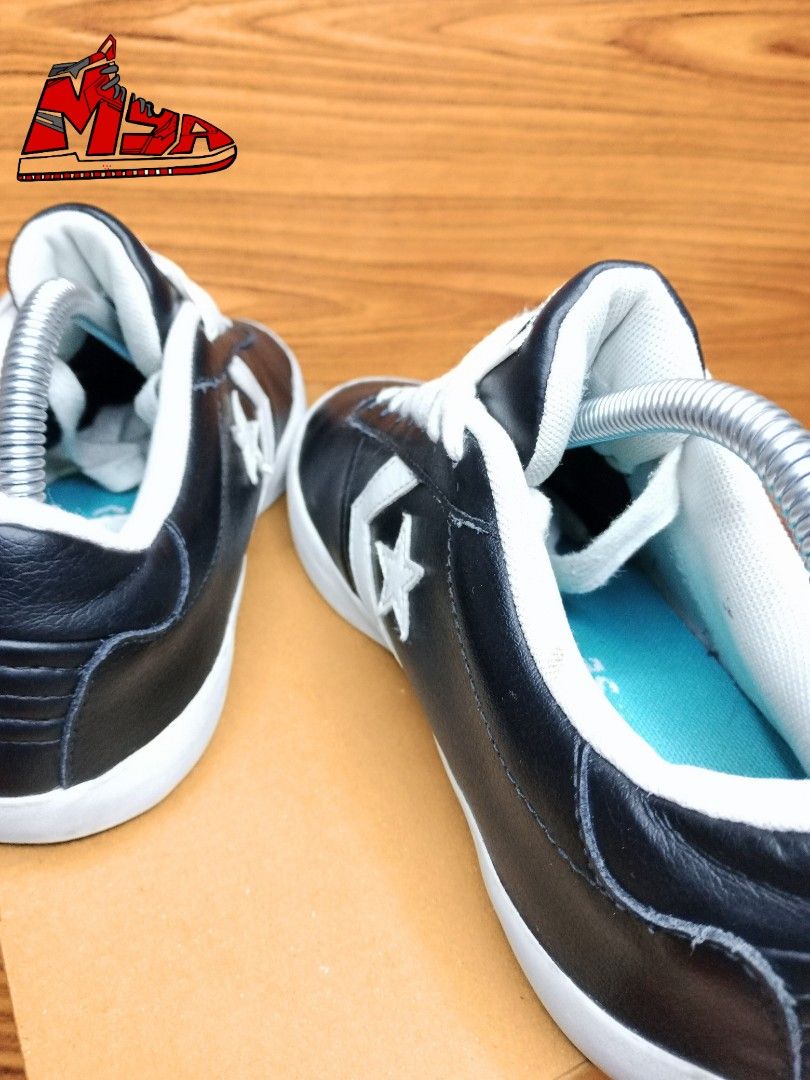 SEPATU CONVERSE POINT STAR OX, Fesyen Pria, Sepatu Sneakers di