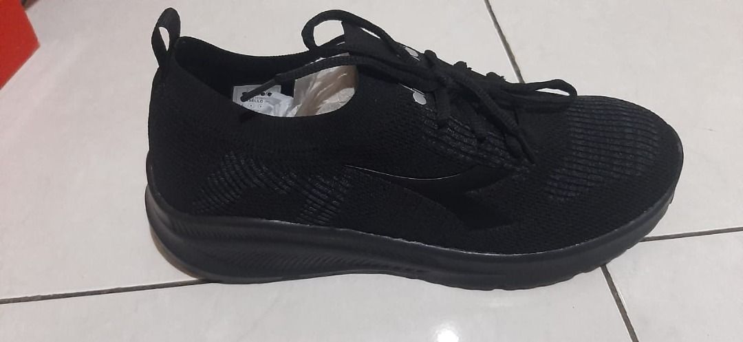 Diadora full black 2025