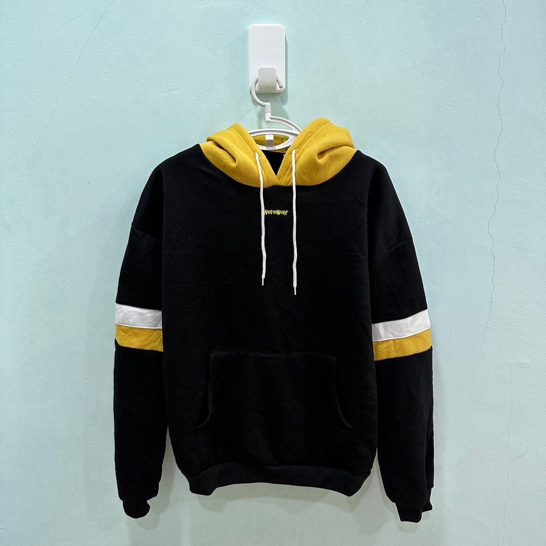 Contrast embroidered discount letter fleece hoodie