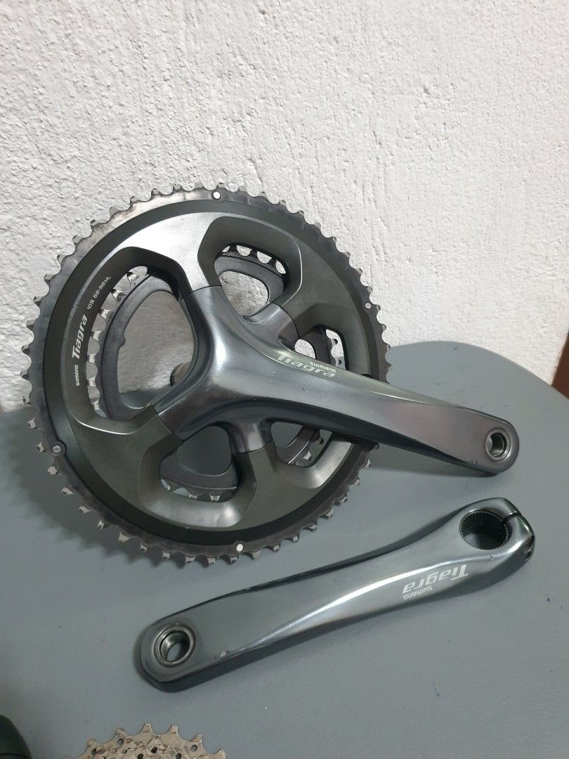 Shimano tiagra 4700 crankset, Sports Equipment, Bicycles & Parts, Bicycles  on Carousell