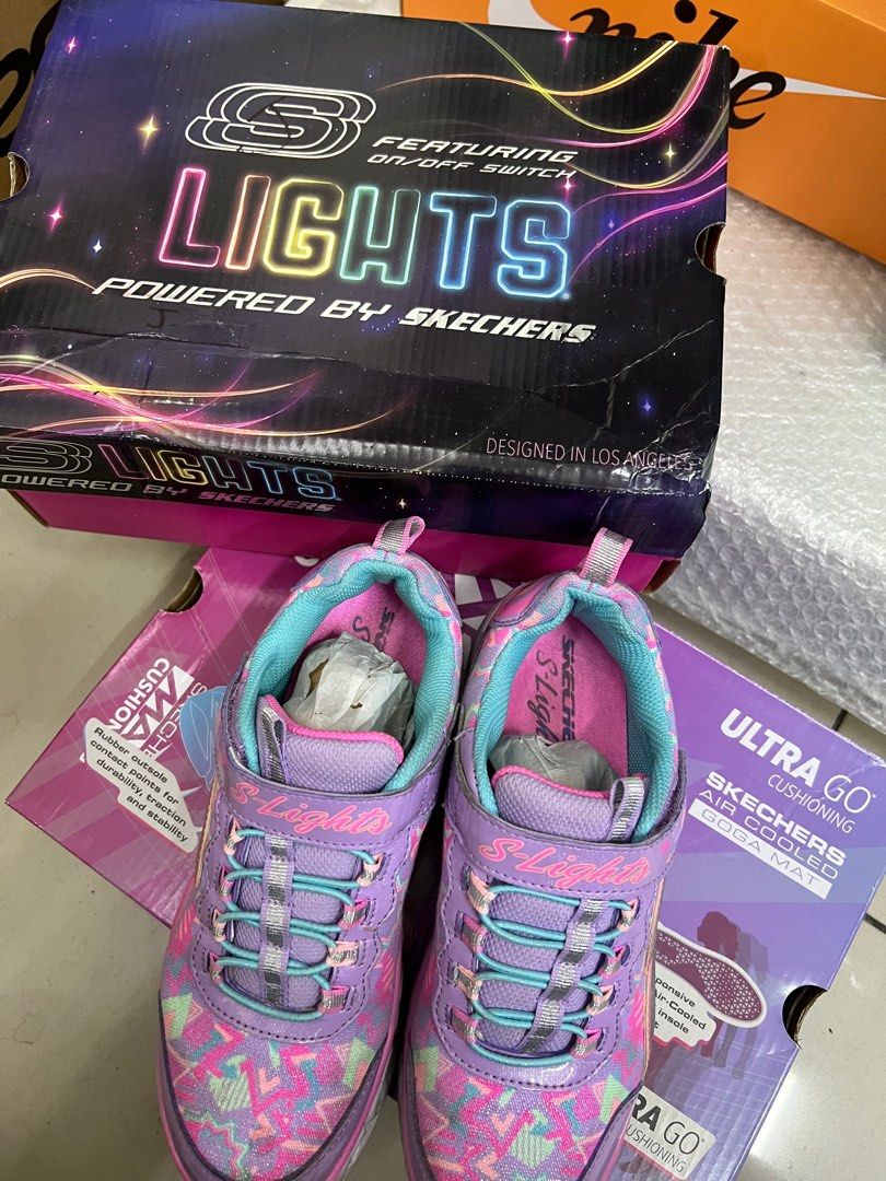 Skechers light up top shoes on off switch