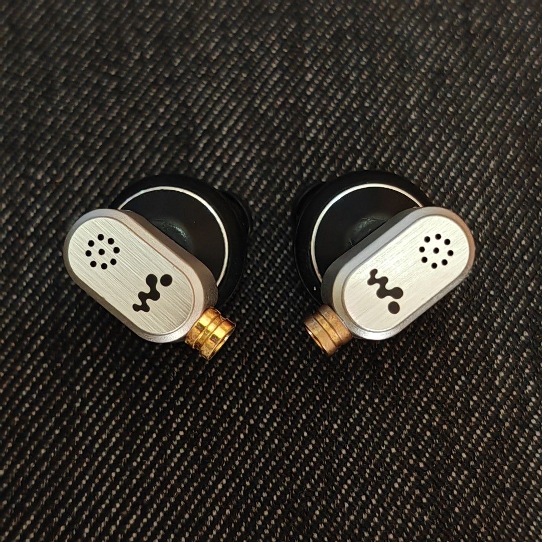 Sony distributes NC020 earphones Mmcx Audio Earphones on Carousell