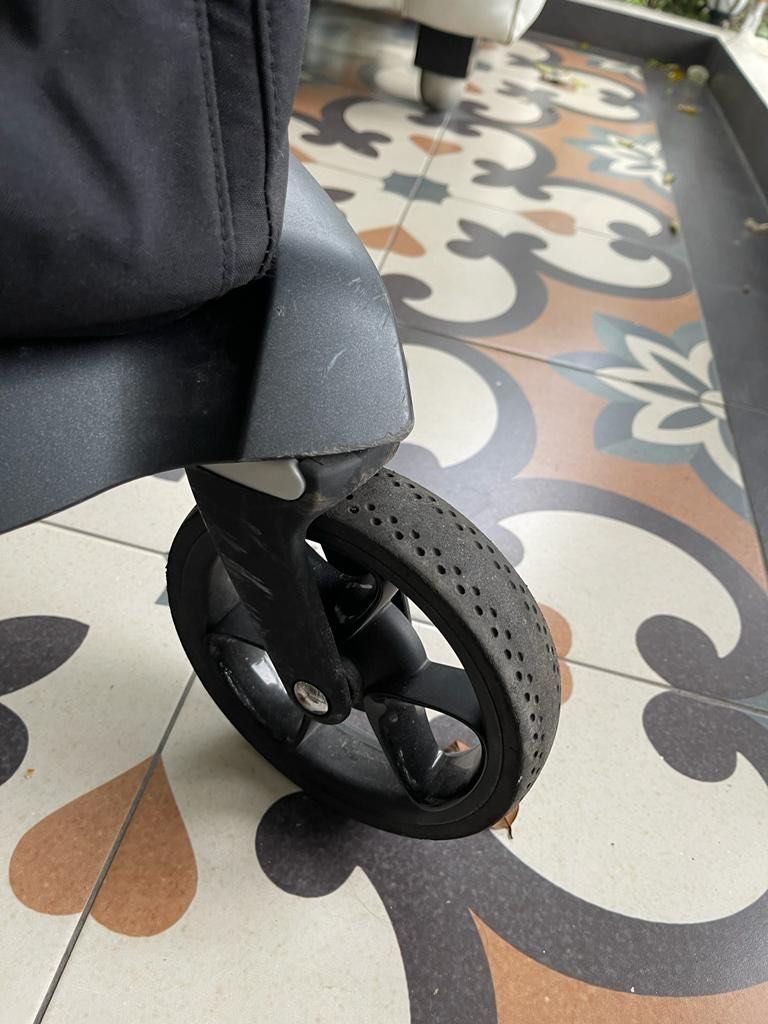 Stokke trailz on sale front wheel problem