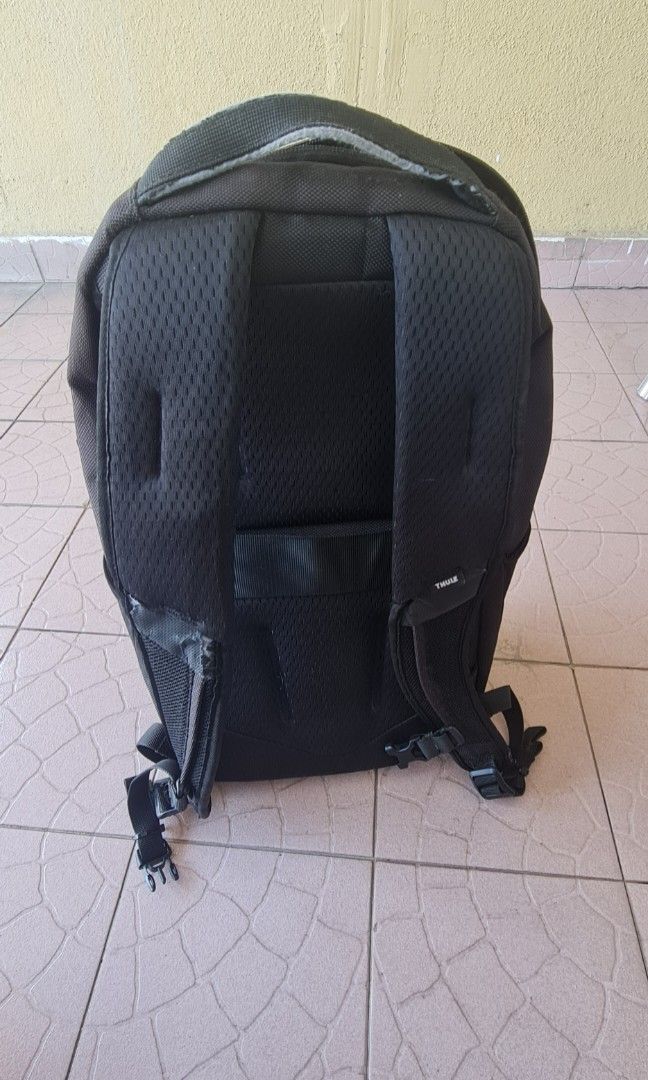 Thule laptop backpack, Men's Fashion, Bags, Backpacks on Carousell