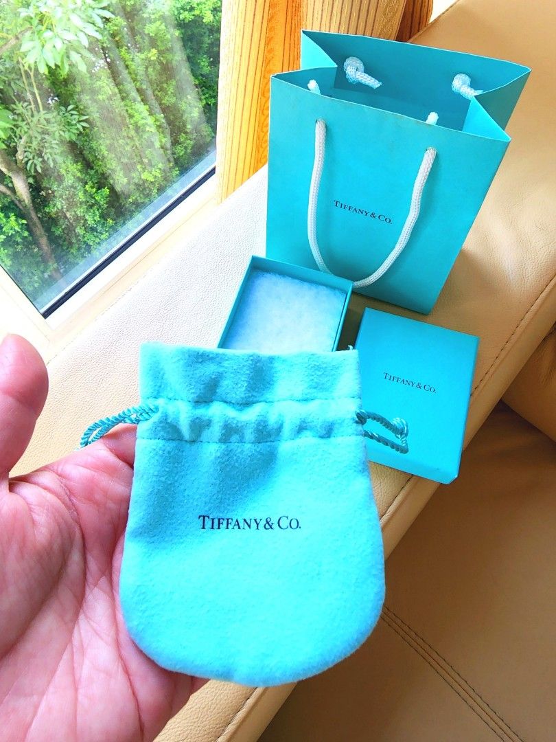 Tiffany Jewellery Box w Paper Bag Small, Luxury, Accessories