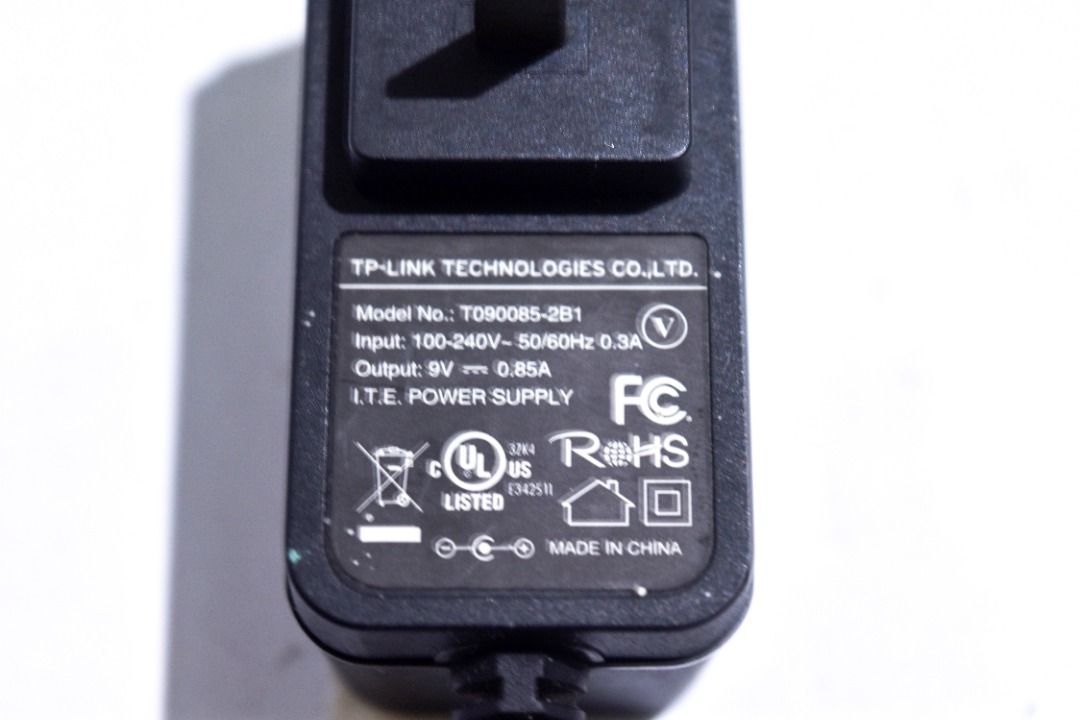 TP-LINK TECHNOLOGIES CO. LTD (Category: Cables & Adaptors) located in Manila. Submitted by unclevin29 (Listing ID 1237776937, Image 3). Description: bawas kalat.. pickup or meetup test to sawa.. TP-LINK TECHNOLOGIES CO. LTD Model: T090085-2B1 Input: 100-240V ~ 50/60Hz 0.3A Output: 9V - 0.85A.