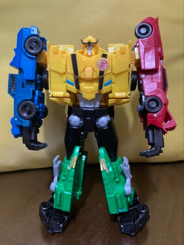 Transformers Ultra Bee robots in disguise, Hobbies & Toys, Toys & Games