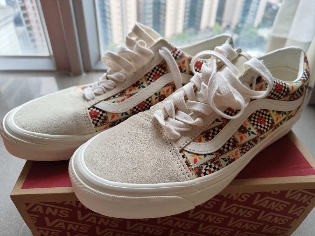 Vans old skool （分類：波鞋）位於 Hong Kong。 由 chongpw 提交（商品編號 1237763906，圖片 2）。簡介： 全新 Vans old skool。