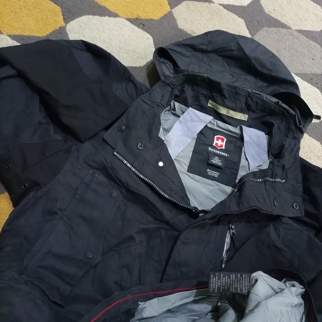 Victorinox swiss army jacket new arrivals
