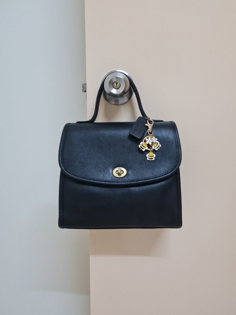 Vintage Coach Manor Bag Women s Fashion Bags Wallets Cross