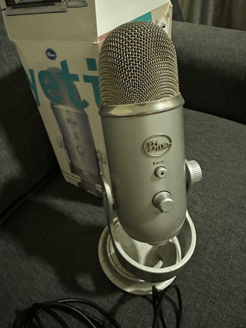Yeti microphone, Audio, Microphones on Carousell