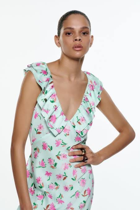 Zara - Floral Satin Dress (Category: Dresses) located in Quezon City. Submitted by ecopalette (Listing ID 1237705409, Image 2). Description: Used once for an event. Super comfortable and flattering. Can fit Medium to semi large. .
