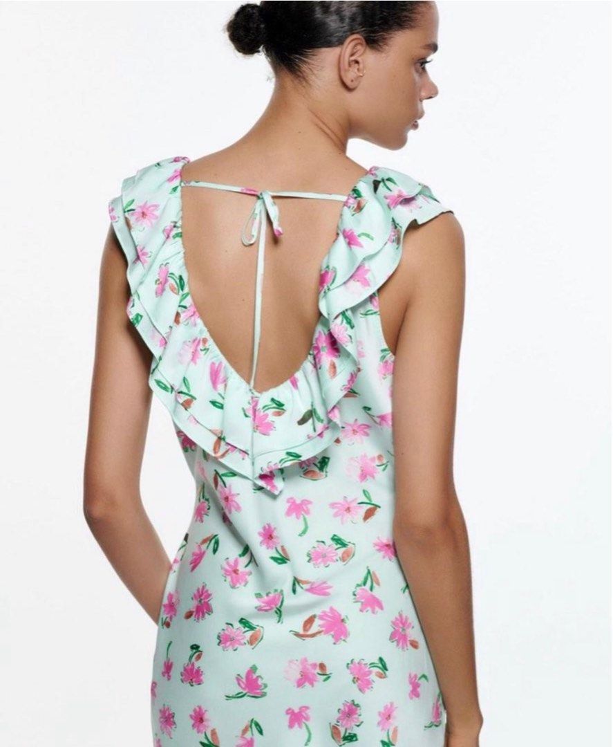 Zara - Floral Satin Dress (Category: Dresses) located in Quezon City. Submitted by ecopalette (Listing ID 1237705409, Image 3). Description: Used once for an event. Super comfortable and flattering. Can fit Medium to semi large. .