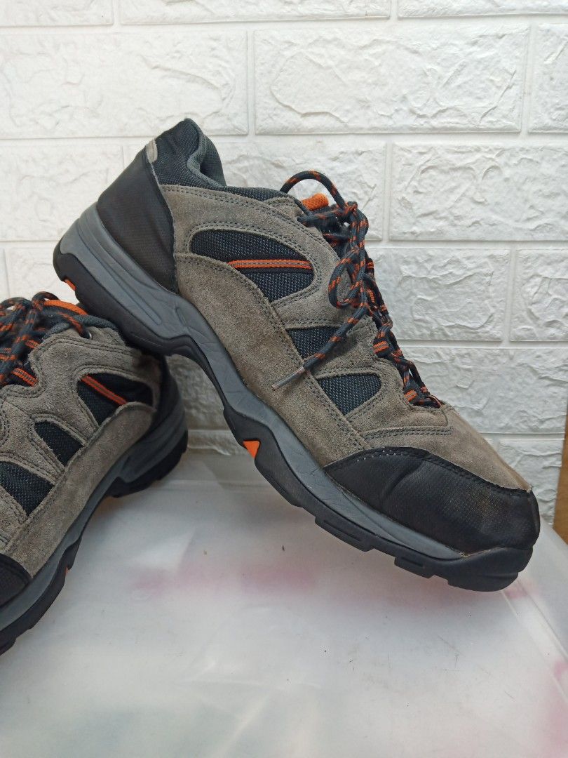 hitec waterproof walking shoes