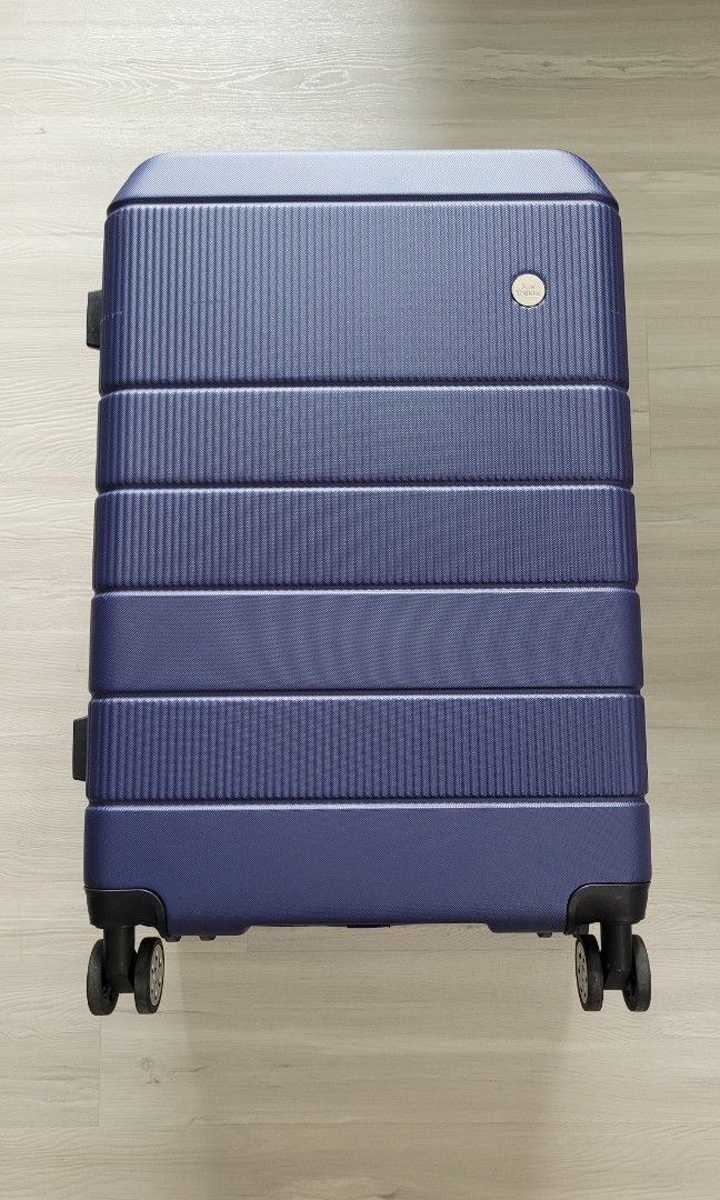 New yorker luggage 28 inch 2025