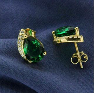 2ct pear cut Green emerald Diamond stud earrings 14k yellow gold