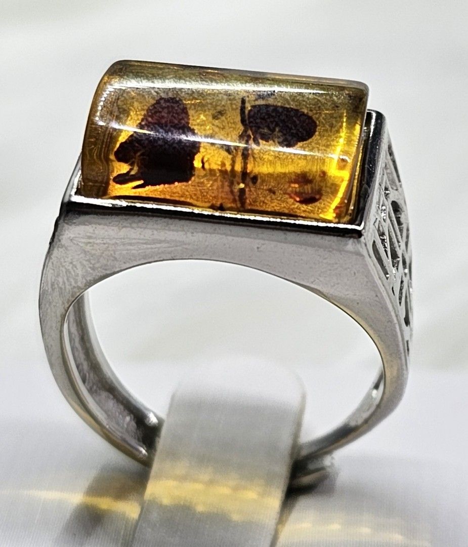 Mens amber ring store