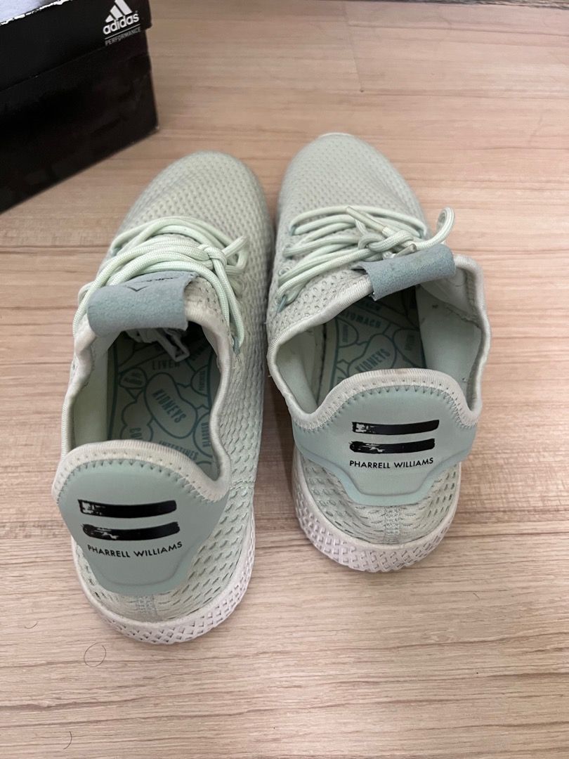 Adidas Orginals Men s CP9765 Pharell Williams Tennis HU Shoes
