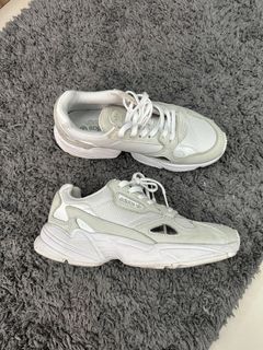 (Category: ) located in . Submitted by yanniephang (Listing ID 1237920183, Image 1). Description: .