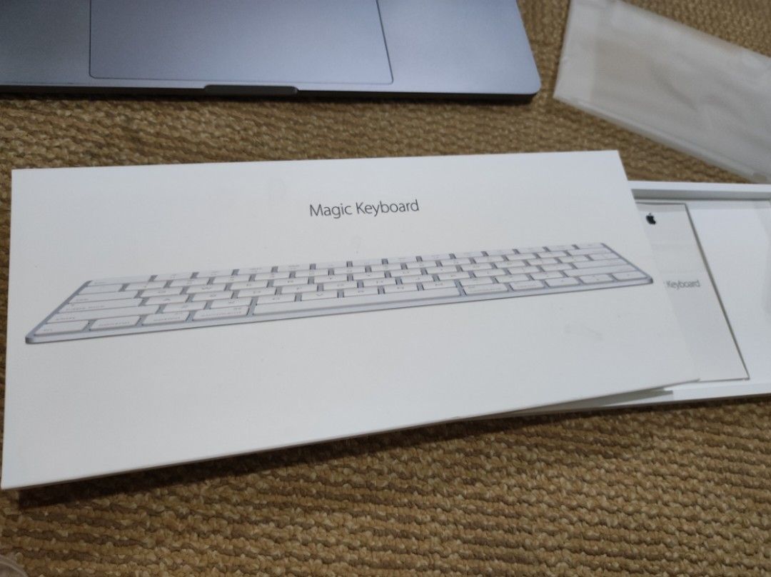 APPLE Magic Keyboard, Computers & Tech, Parts & Accessories, Computer