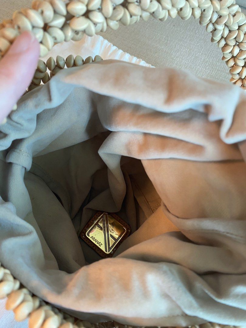 Aranaz Cuadrada Bag (Category: Shoulder Bags) located in Makati City. Submitted by stfbg (Listing ID 1237918532, Image 3). Description: Barely used. Pouch can be removed — logo inside still has the plastic on. .
