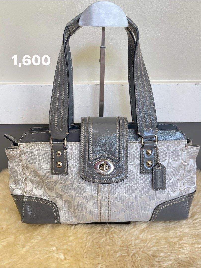 Coach hampton purse hotsell