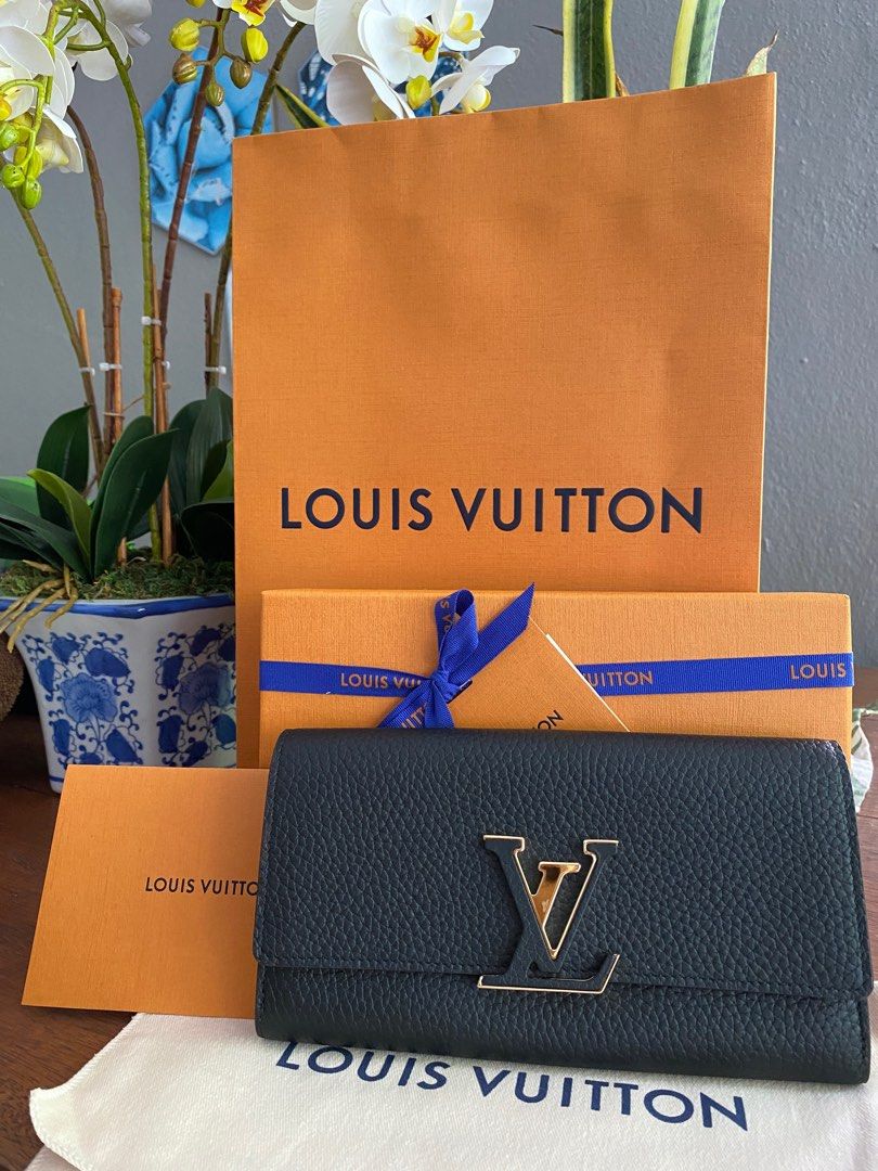 Lv sales capucines wallet