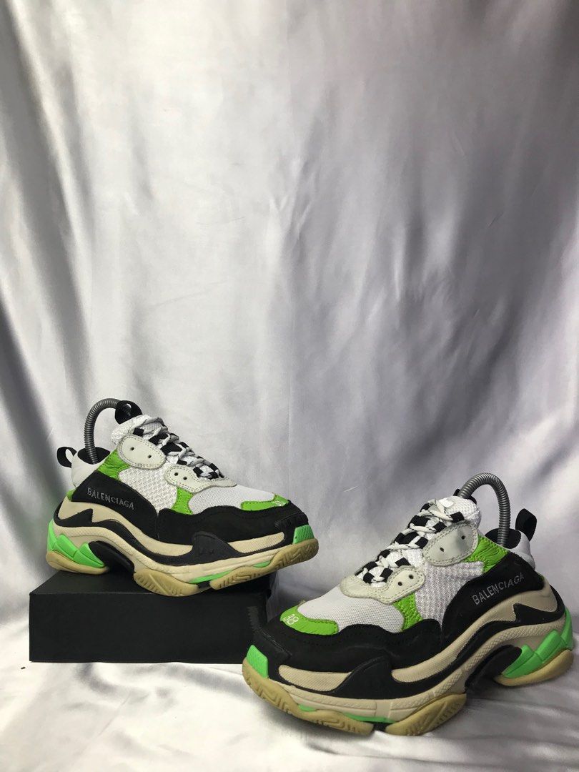 balenciaga triple s womens olive