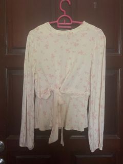 (Category: ) located in . Submitted by firarose03 (Listing ID 1237942315, Image 1). Description: .