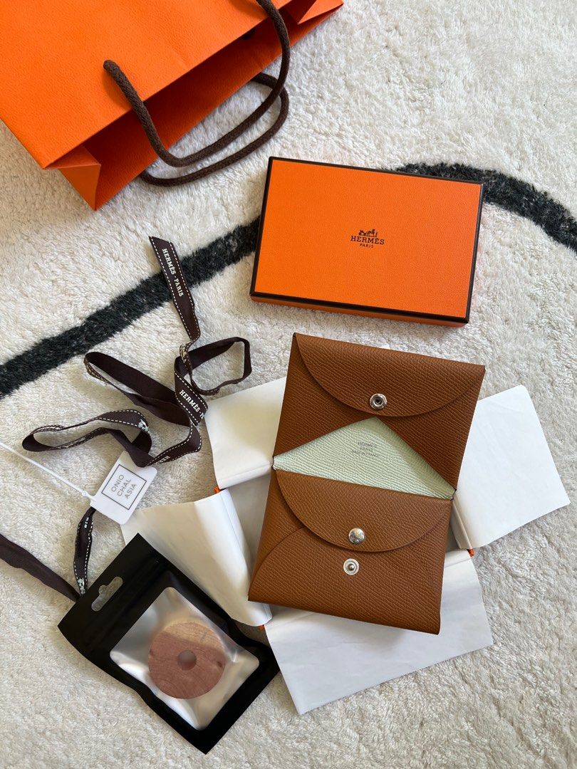 Hermès Calvi Duo vs. Calvi Card Holder - Is the Calvi Duo Worth The Extra  Money?