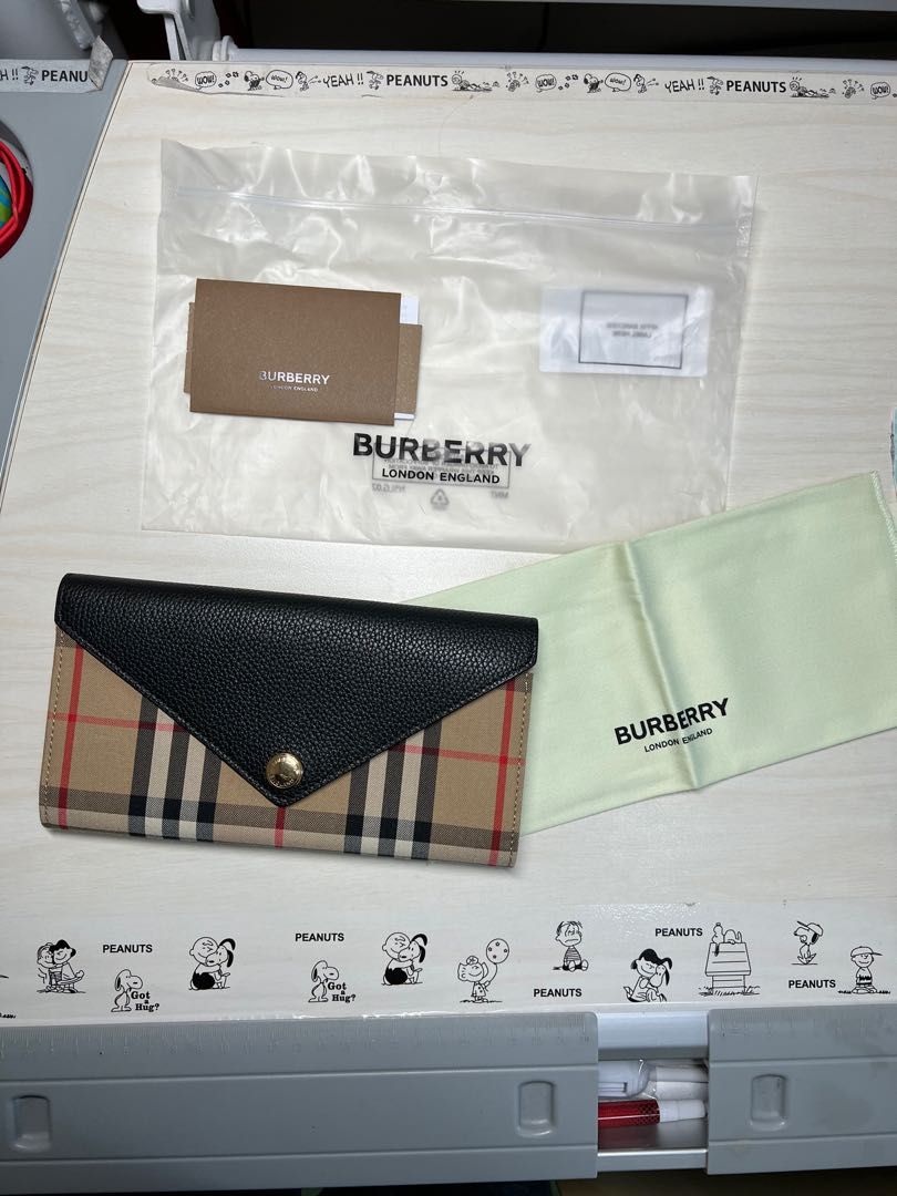 Burberry checkbook holder Sale