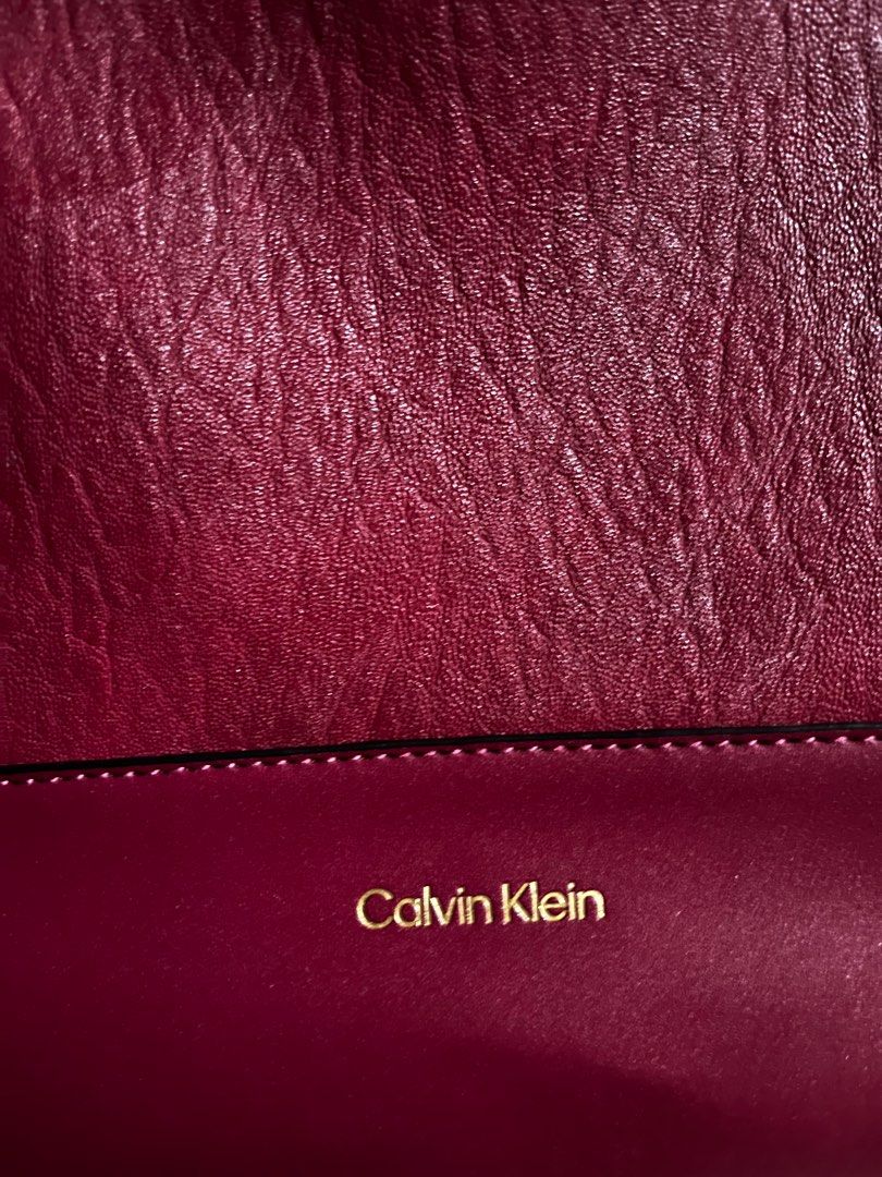 Calvin Klein Shoulder Bag, Women's Fashion, Bags & Wallets, Shoulder