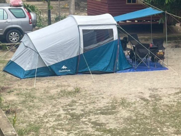 Camping tent Arpenaz 4.1 f&b, Sports Equipment, Hiking & Camping on