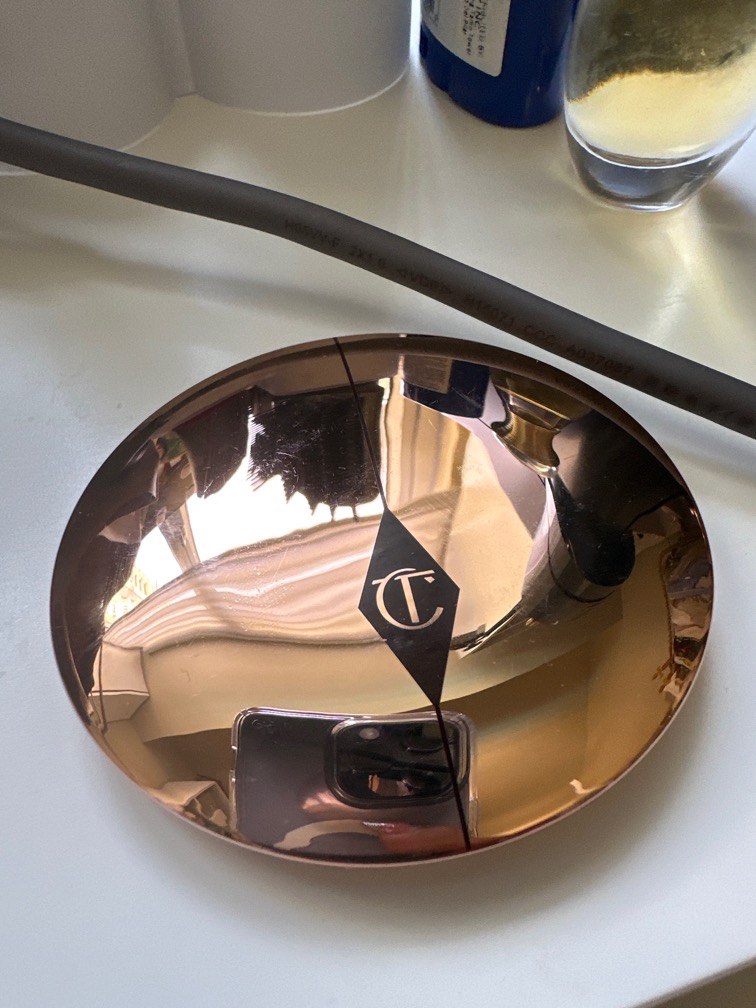 charlotte-tilbury-powder-on-carousell